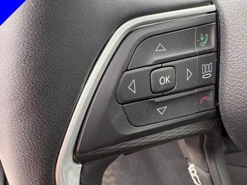 Used 2023 Jeep Grand Cherokee Altitude AWD/4WD image 14