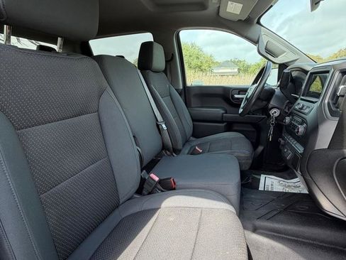 Used 2019 Chevrolet Silverado 1500 Custom Trail Boss w/ Custom Convenience Package AWD/4WD image 15