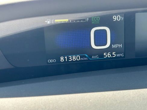 Used 2020 Toyota Prius LE FWD image 30