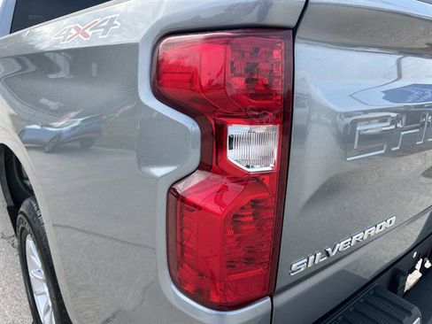 Used 2025 Chevrolet Silverado 1500 LT image 11