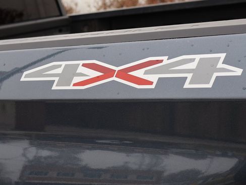 Used 2021 Chevrolet Silverado 1500 LTZ image 28