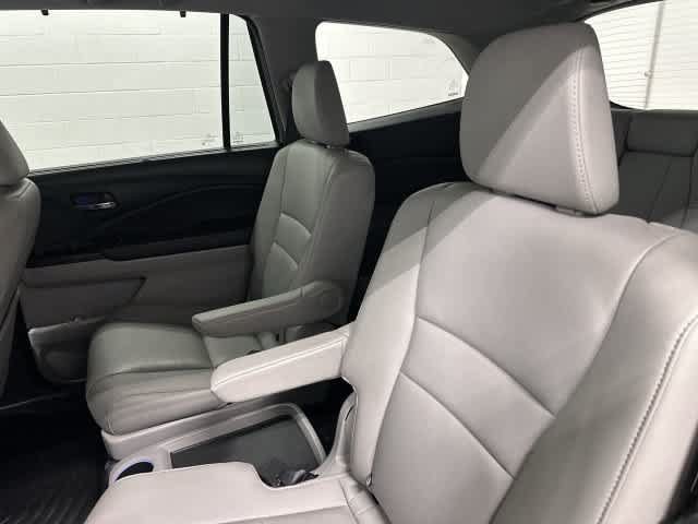 Used 2019 Honda Pilot Touring image 14