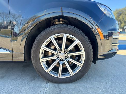 Used 2018 Audi Q7 3.0T Prestige w/ Prestige Package image 25