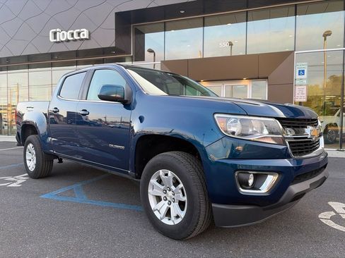 Used 2019 Chevrolet Colorado LT w/ LT Convenience Package AWD/4WD image 2