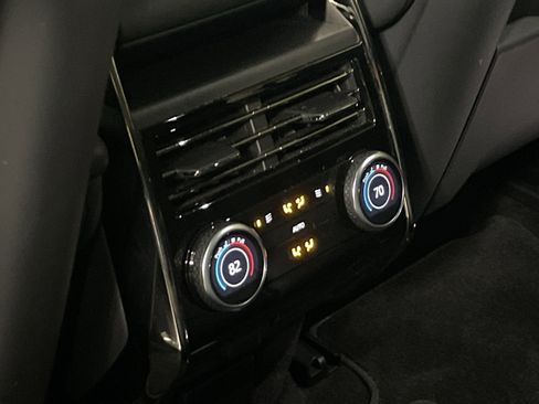 Used 2024 Land Rover Range Rover Sport Dynamic SE image 29