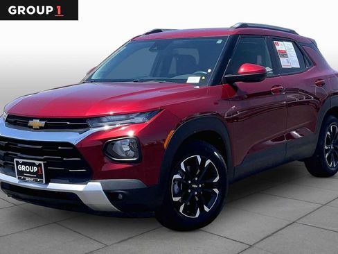Used 2023 Chevrolet TrailBlazer LT FWD image 1