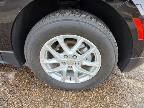 Used 2023 Chevrolet Equinox LT w/ Driver Convenience Package AWD/4WD image 6