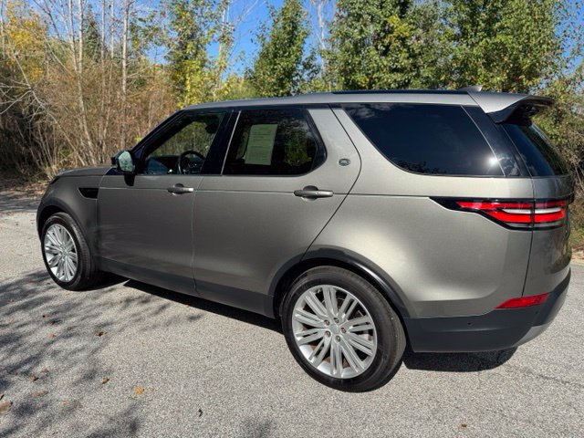 Used 2017 Land Rover Discovery First Edition AWD/4WD image 7