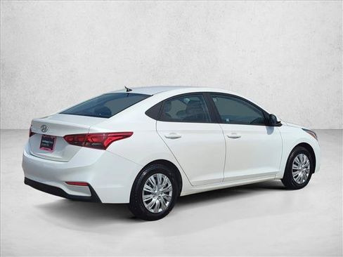 Used 2019 Hyundai Accent SE FWD image 7