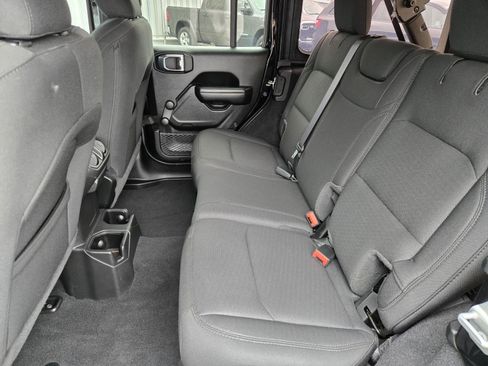 Used 2021 Jeep Wrangler Unlimited Sport AWD/4WD image 24