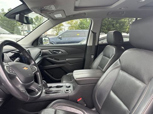 Used 2020 Chevrolet Traverse Premier w/ Redline Edition FWD image 12