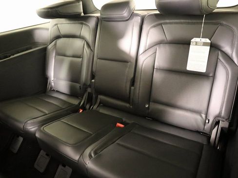 New 2025 Lincoln Navigator Reserve image 13