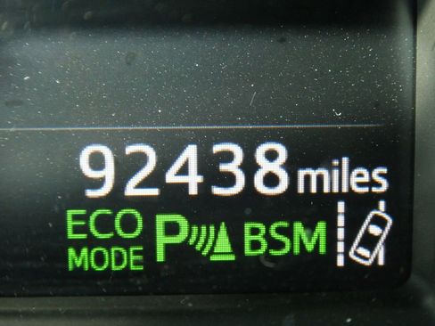 Used 2018 Toyota RAV4 Limited w/ Advanced Technology Package AWD/4WD image 34