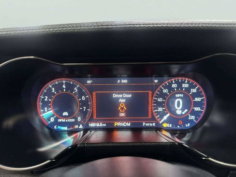 Used 2022 Ford Mustang Shelby GT500 w/ Technology Package RWD image 41