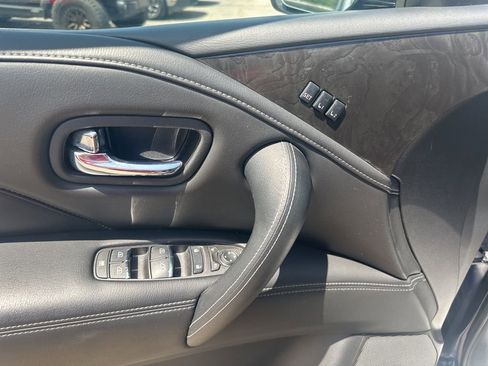 Used 2024 INFINITI QX80 Luxe image 13