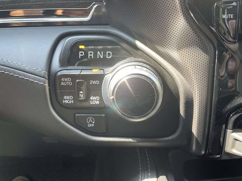 Used 2022 RAM 1500 Limited AWD/4WD image 35