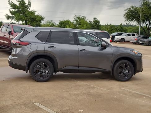 New 2026 Nissan Rogue SV w/ Cold Weather Package FWD image 4