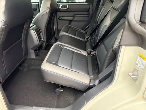 New 2026 Ford Bronco Outer Banks AWD/4WD image 17