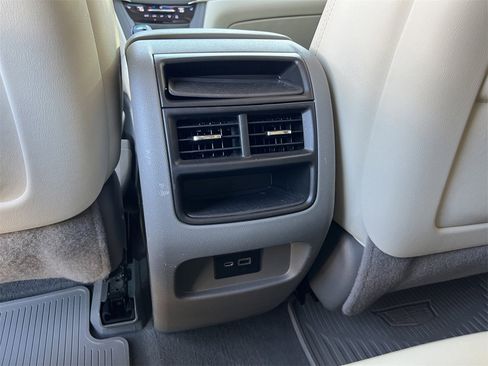 Used 2020 Cadillac XT5 Premium Luxury image 27