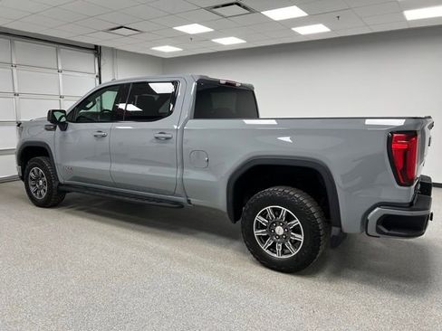Used 2025 GMC Sierra 1500 AT4 image 6