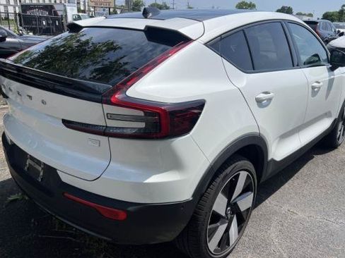 Used 2023 Volvo C40 P8 Recharge Plus w/ Climate Package AWD/4WD image 5