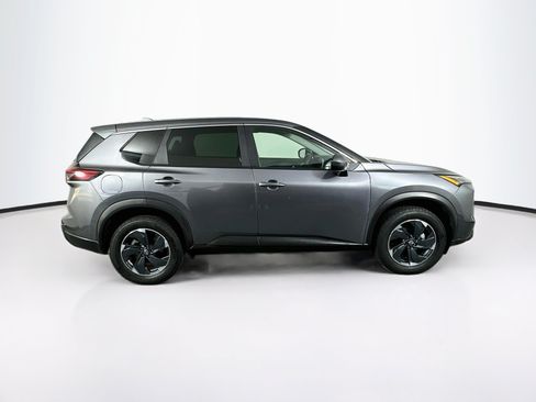 Used 2025 Nissan Rogue SV AWD/4WD image 10