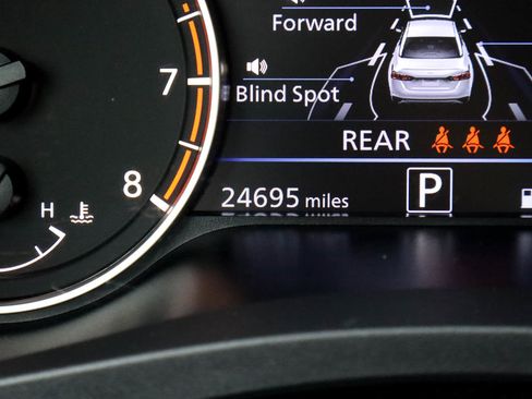 Used 2025 Nissan Altima 2.5 SV AWD/4WD image 28