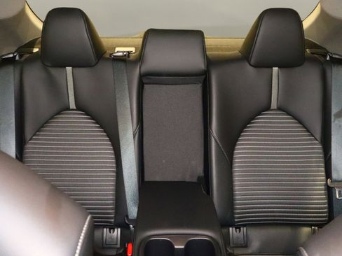 Used 2024 Toyota Camry SE image 20