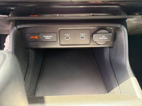 Used 2025 Honda Civic Sport image 24