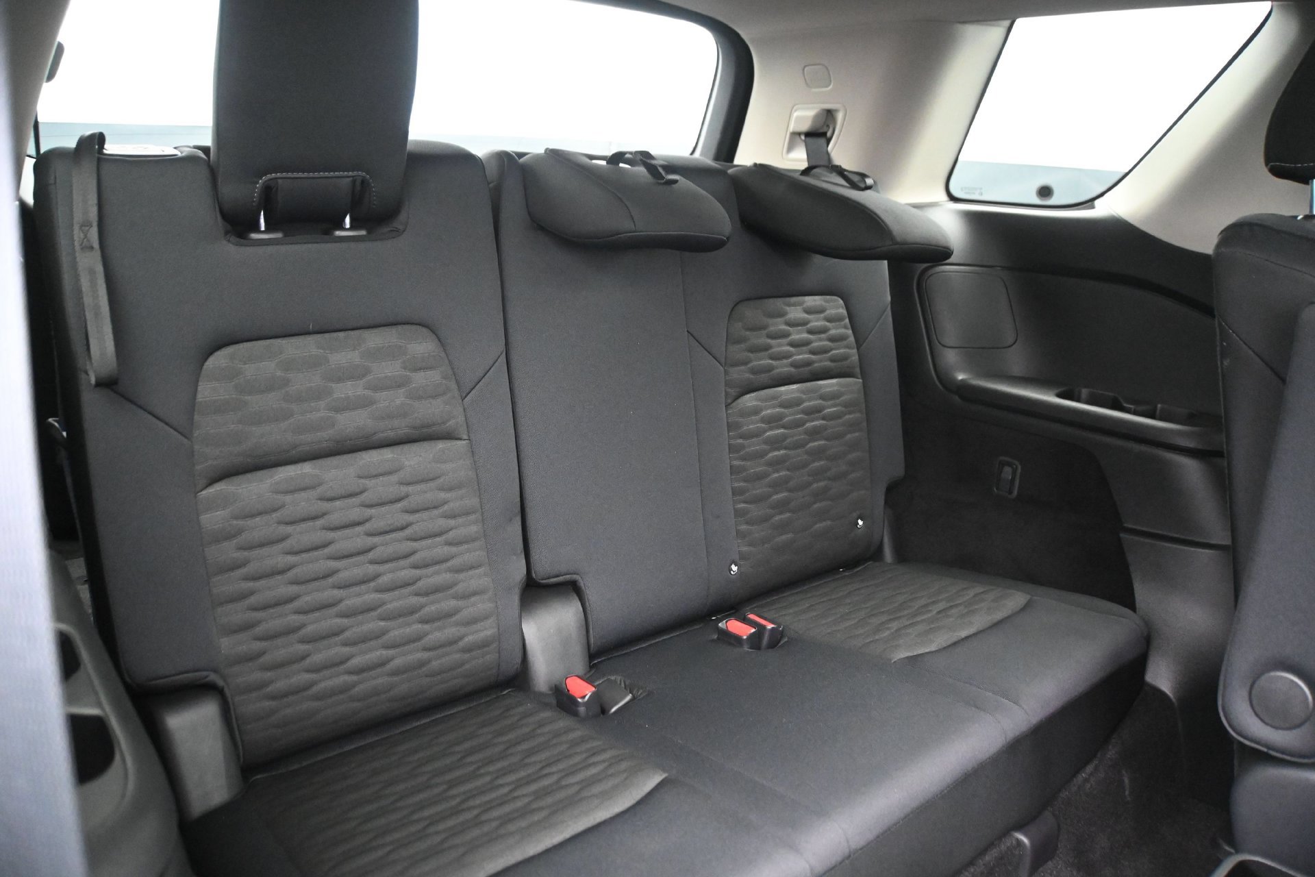 Used 2025 Nissan Pathfinder SV w/ SV Premium Package AWD/4WD image 15