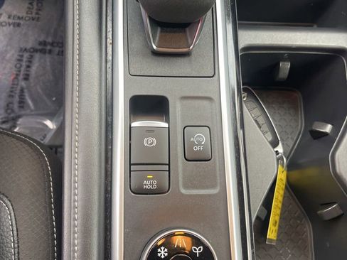 Certified 2023 Nissan Pathfinder SL AWD/4WD image 17
