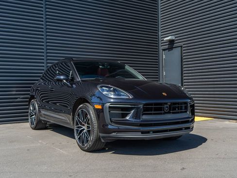 Used 2024 Porsche Macan S AWD/4WD image 7