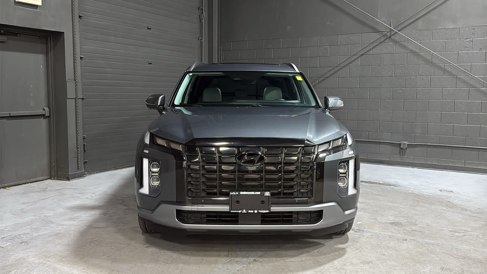 Used 2024 Hyundai Palisade SEL AWD/4WD image 2