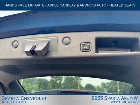 Used 2020 Chevrolet Equinox LT w/ Driver Convenience Package AWD/4WD image 32