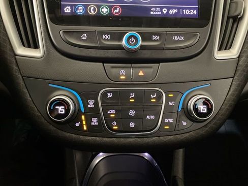 Used 2022 Chevrolet Malibu LT image 42