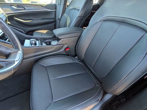 New 2026 Jeep Grand Cherokee Limited image 15