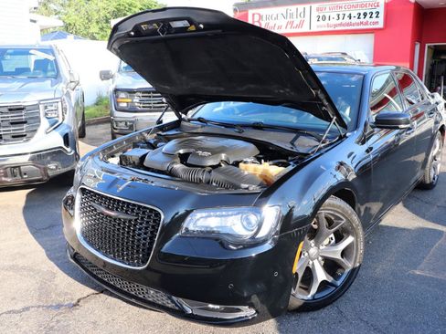 Used 2022 Chrysler 300 S w/ Comfort Group RWD image 55