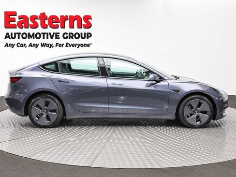 Used 2023 Tesla Model 3 Standard Range RWD image 4