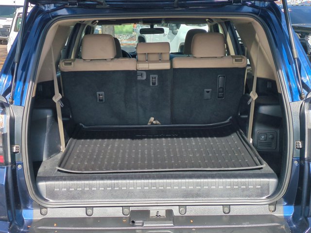 Used 2016 Toyota 4Runner SR5 AWD/4WD image 6
