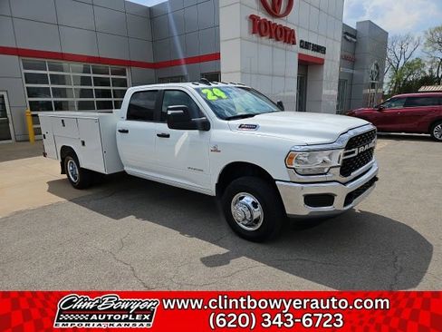 Used 2024 RAM 3500 SLT w/ Quick Order Package 2YG SLT image 8