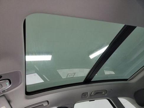 Used 2024 Audi Q5 e Premium Plus w/ Premium Plus Package image 40