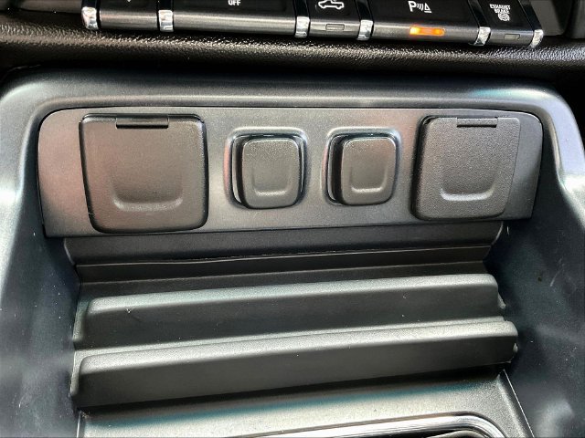 Used 2016 Chevrolet Silverado 2500 LT w/ LT Convenience Package AWD/4WD image 19