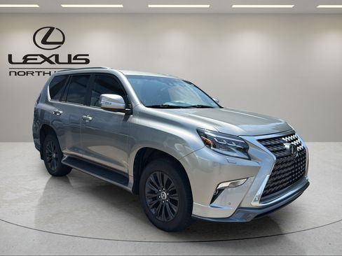 Used 2023 Lexus GX 460 Luxury w/ Sport Design Package AWD/4WD image 4