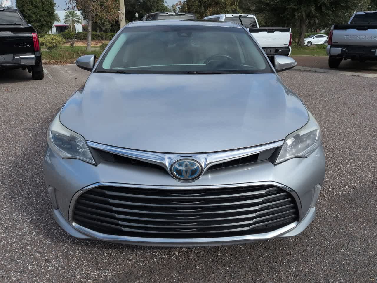 Used 2018 Toyota Avalon XLE Premium FWD image 9
