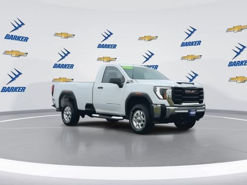 Used 2024 GMC Sierra 2500 Pro w/ Convenience Package image 2