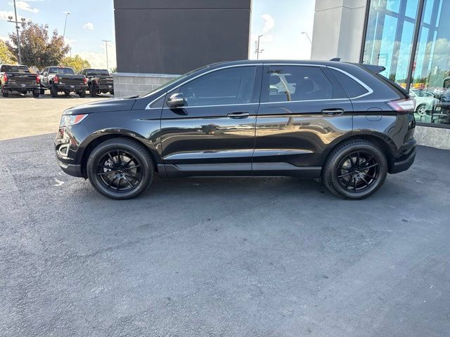 Used 2015 Ford Edge Titanium AWD/4WD image 3