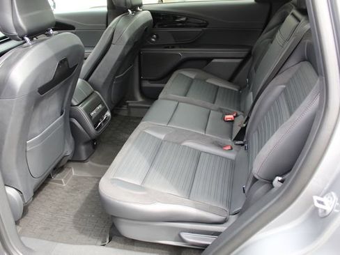 Certified 2024 Lincoln Nautilus Reserve w/ Equipment Group 202A image 15