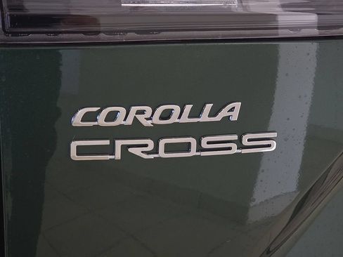 New 2026 Toyota Corolla Cross LE FWD image 12