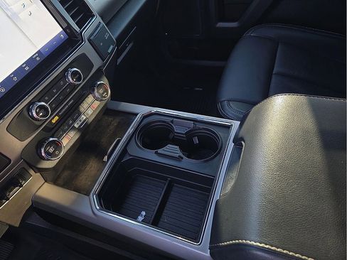 Used 2022 Ford F250 Lariat w/ Lariat Value Package image 20