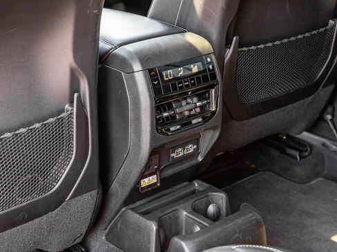 Used 2025 Jeep Grand Cherokee L Altitude RWD image 20